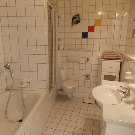 West Apartman